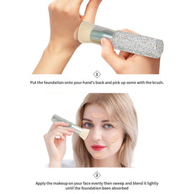 DUcare Rhinestone Foundation Brush packaging display