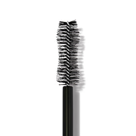 e.l.f. Big Mood Mascara Mini application on lashes