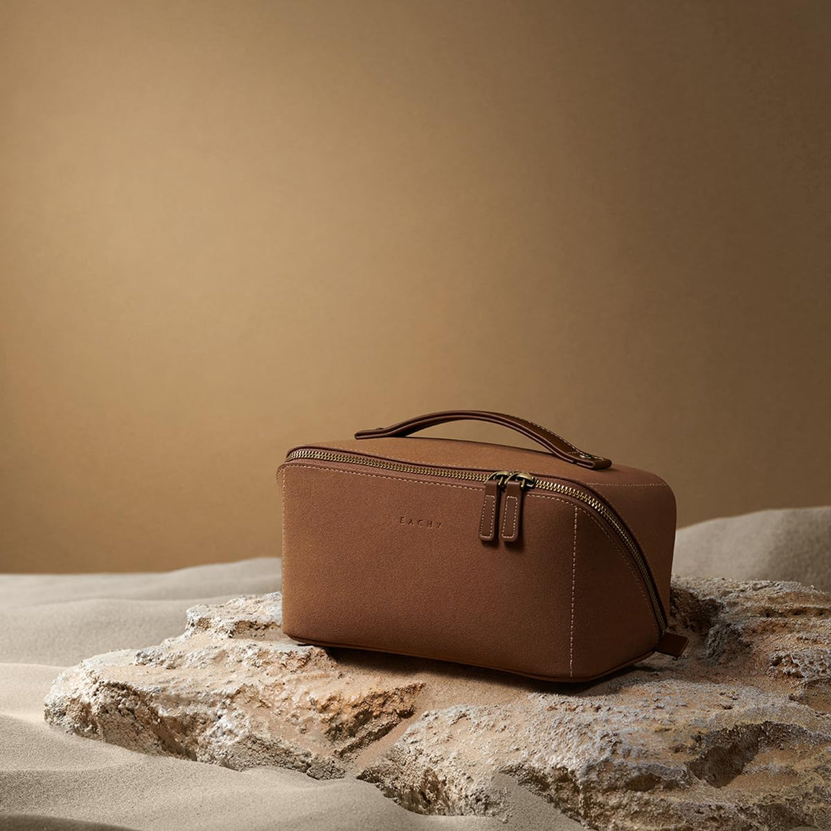 EACHY Travel Makeup Bag protective packaging