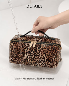 EACHY Travel Makeup Bag side view with zipper