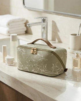 EACHY Travel Makeup Bag with inflatable padding for shape