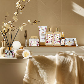 Elegant presentation of LILY ROY spa gift set with gift note card