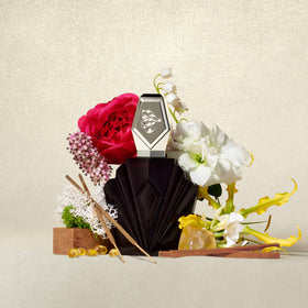 Elizabeth Taylor Passion Eau de Toilette floral design