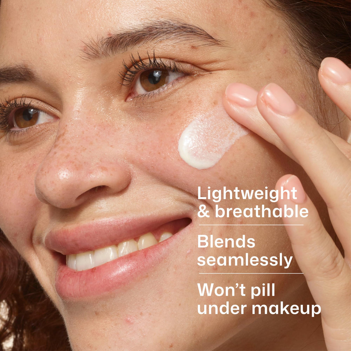 EltaMD UV Clear Blemish-Prone Oil Balancing SPF 50 side view