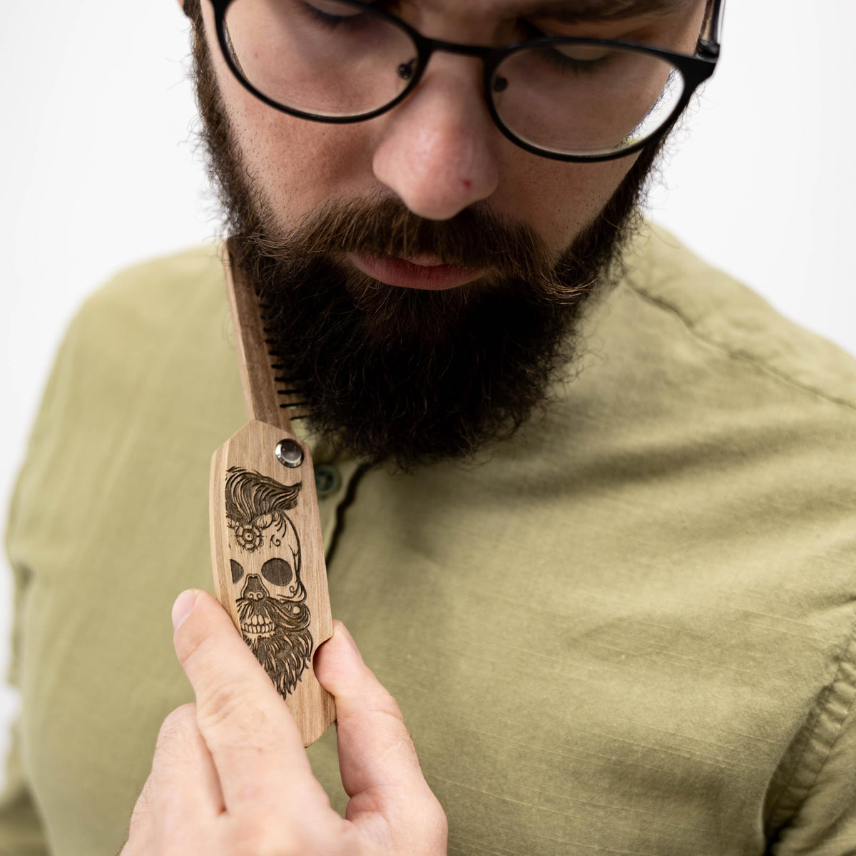 Enjoy The Wood Beard Comb in a lifestyle scene at the gym