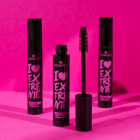 Essence I Love Extreme Volume Mascara 3-Pack with makeup accessories