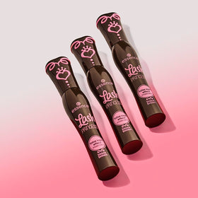 Essence Lash Princess Mascara brown shade swatch