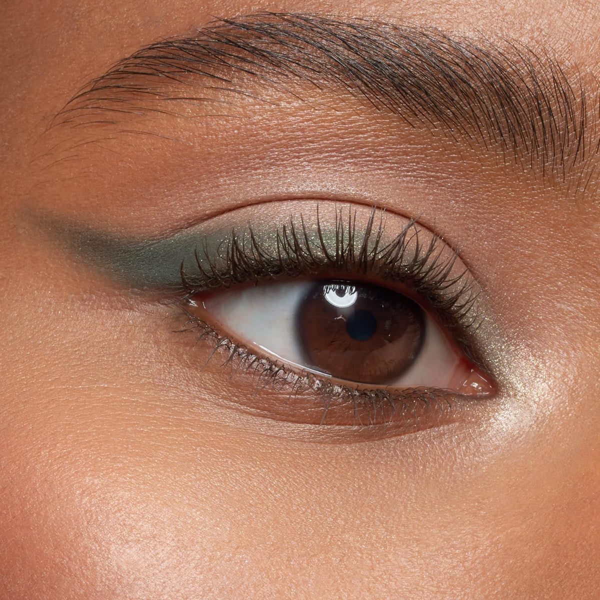Essence Lash Princess Mascara packaging details