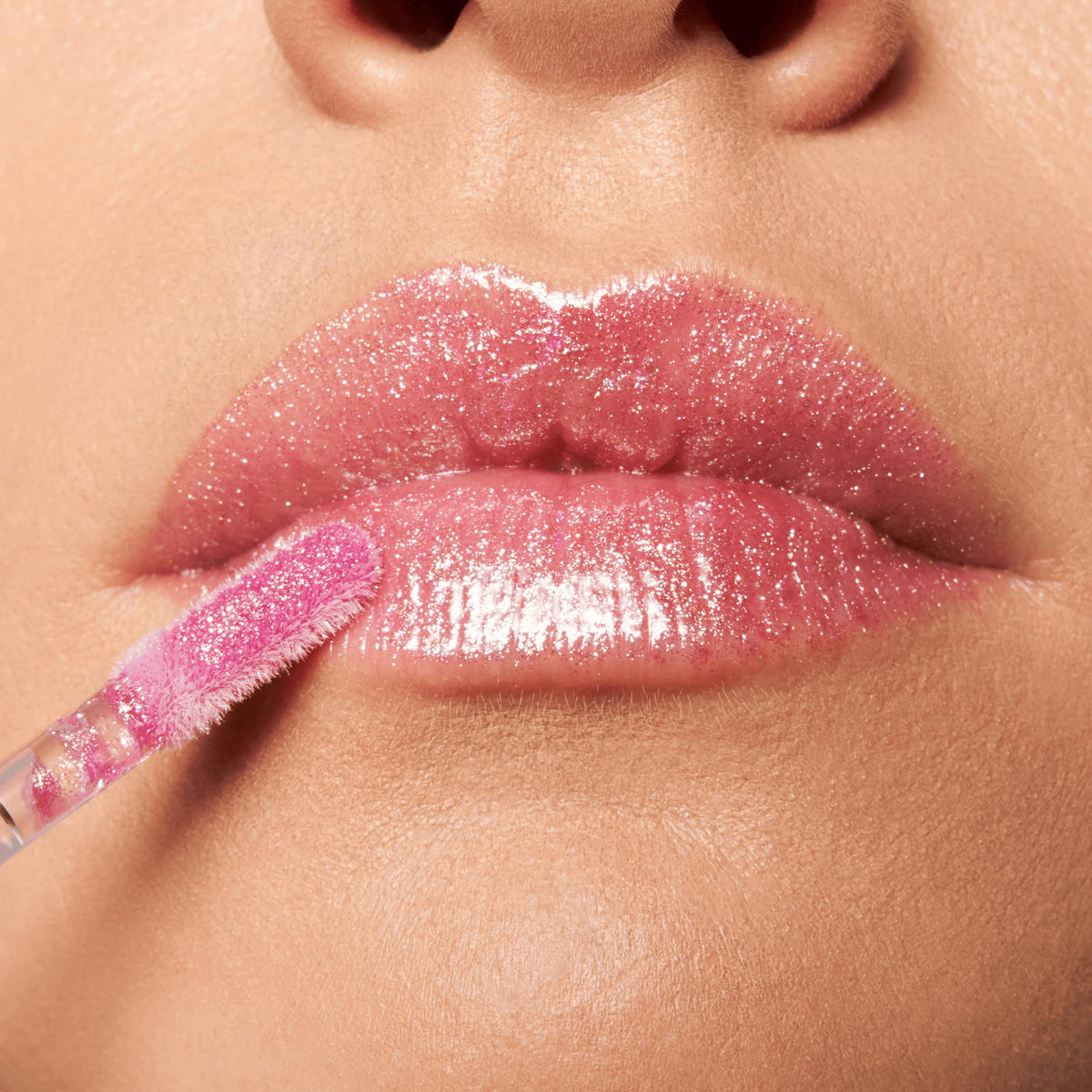 Essence Meta Glow Lip Gloss 03 Pink Vision packaging