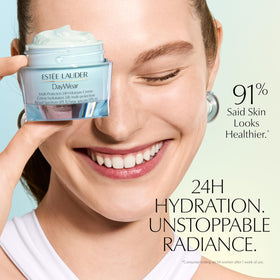 Estée Lauder DayWear Moisturizer showing packaging details
