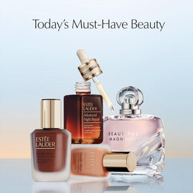 Estée Lauder Double Wear Foundation application on skin