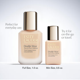 Estée Lauder Double Wear Foundation Mini 3C1 Dusk application process