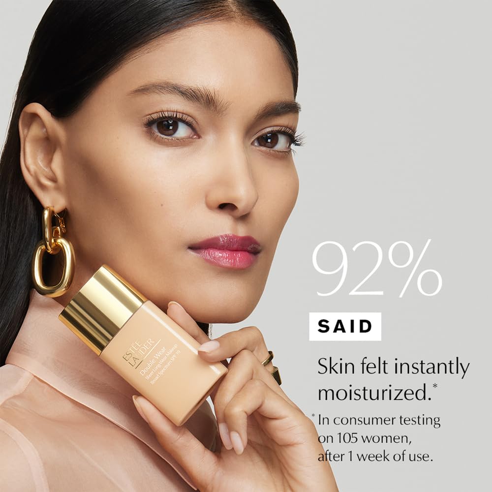 Estée Lauder Double Wear Sheer Matte Foundation 6N2 Truffle swatch on skin