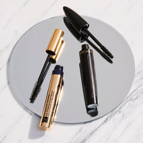 Estée Lauder Sumptuous Extreme Mascara 01 Extreme Black side view