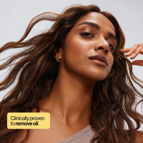EVA·NYC Invisible Dry Shampoo Spray back view