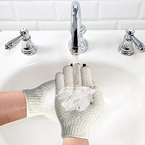 Evridwear Exfoliating Bath Gloves in use during a shower