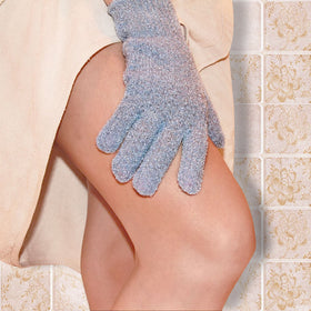 Evridwear Exfoliating Gloves displayed with bath accessories