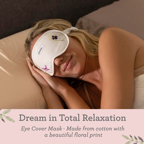 Eye mask featured in Lizush Spa Gift Set