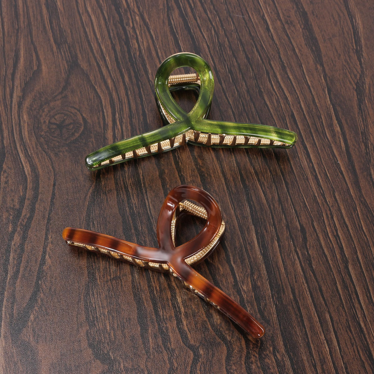 FAELBATY Big Hair Claw Clip displayed with other hair accessories