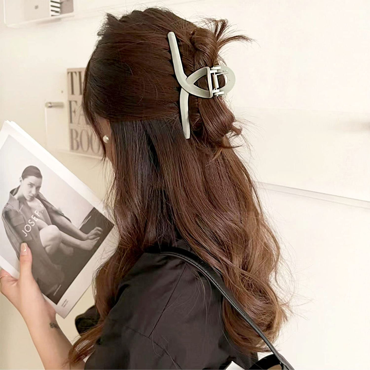 FAELBATY brown hair claw clip showing matte texture