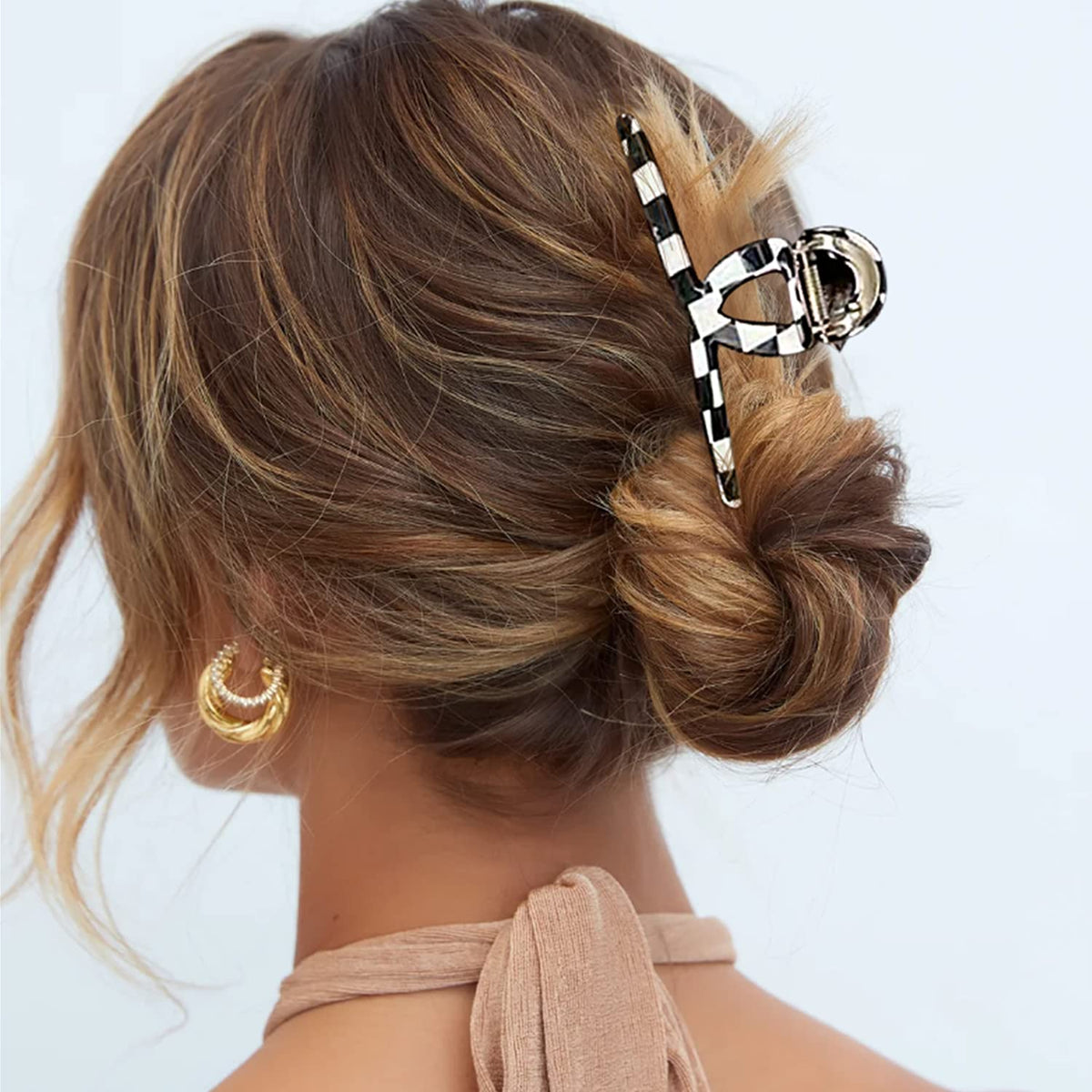 FAELBATY Hair Clip with a model wearing it
