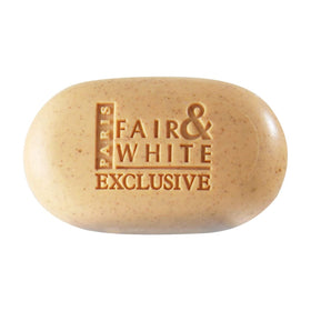FAIR & WHITE So White Brightening Body Wash 1000ml in shower setting