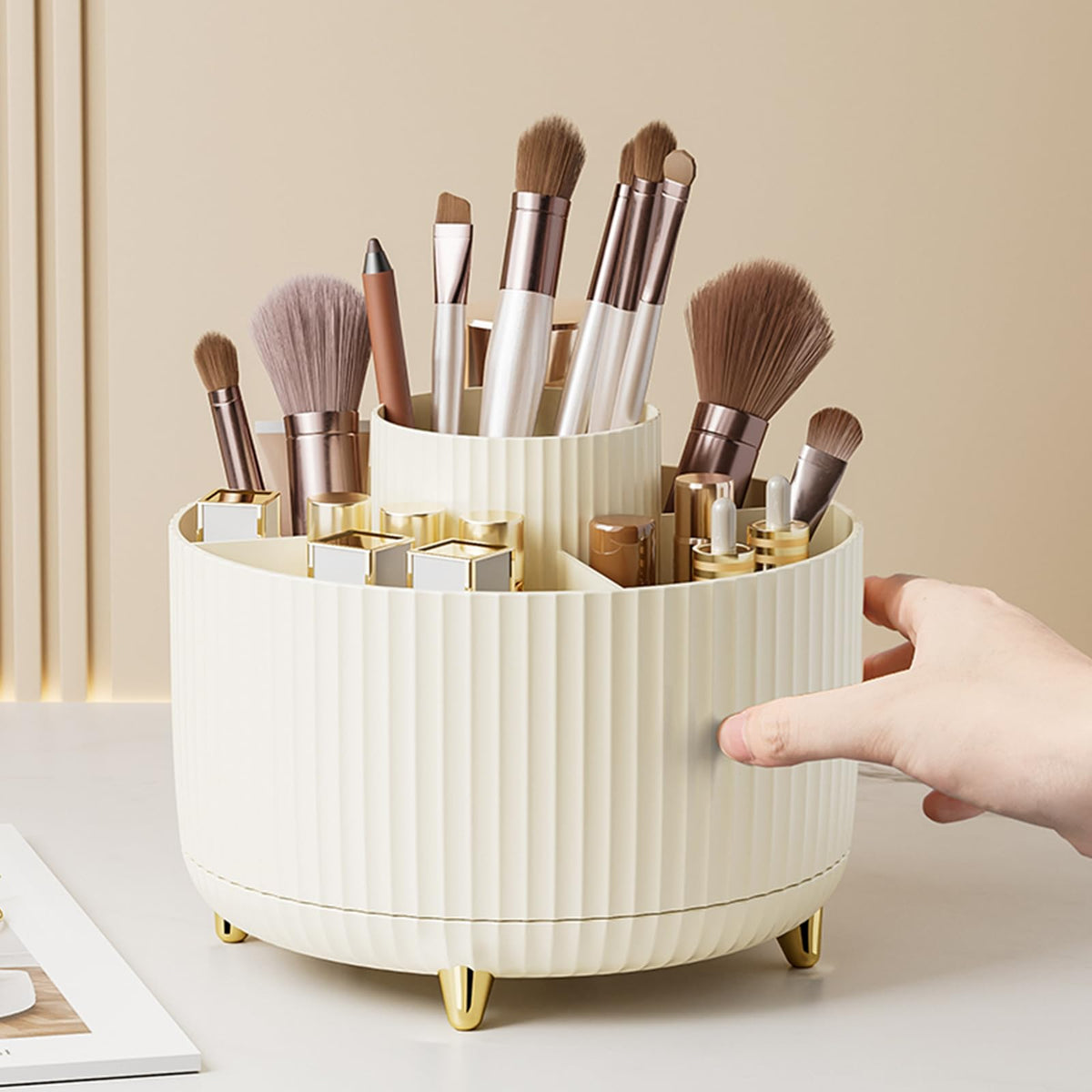 fanado 360° Rotate Makeup Brush Holder Organizer with makeup items