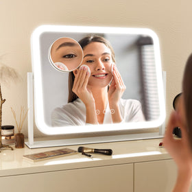 FENNIO Vanity Mirror demonstrating 360-degree rotation