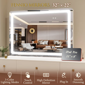 FENNIO Vanity Mirror showing natural lighting mode