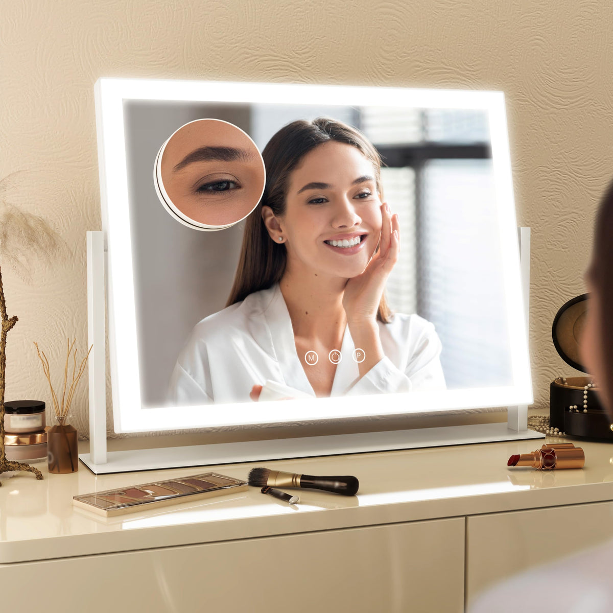 FENNIO Vanity Mirror with Lights in warm light setting