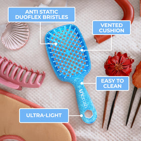 FHI Heat UNbrush Detangling Brush in use on dry hair