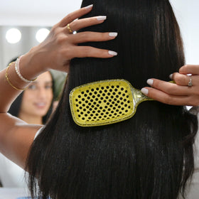 FHI Heat UNbrush Detangling Brush product packaging