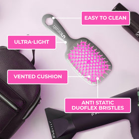 FHI Heat Unbrush Wet & Dry Detangling Hair Brush close-up of bristles