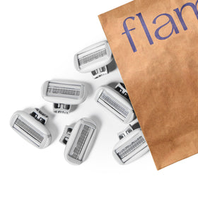 Flexible hinge of Flamingo razor blade cartridge