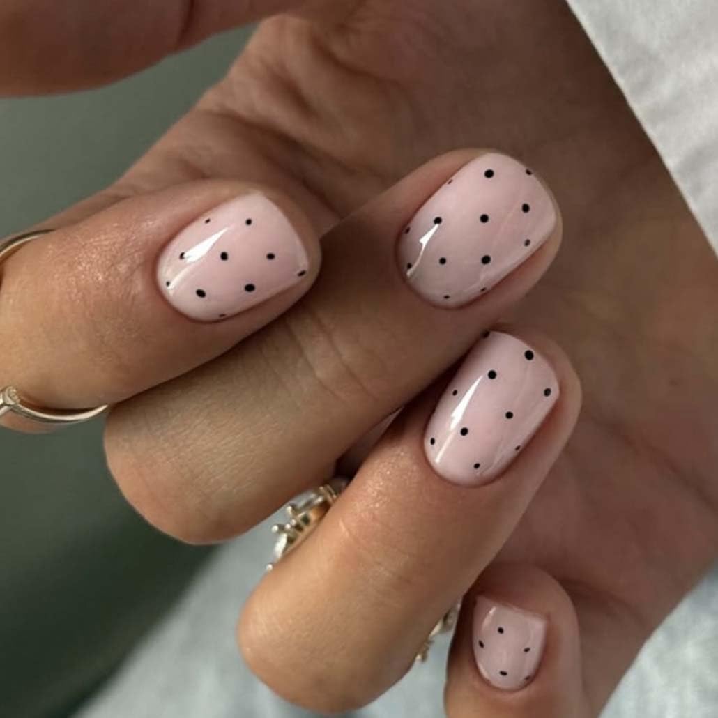 Foccna Extra Short Press on Nails 24pcs glossy polka dots front view