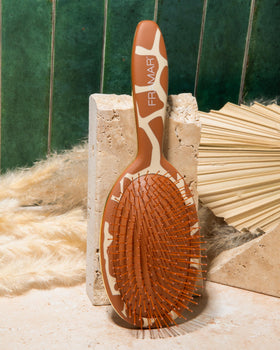 FRAMAR Wet Hair Brush Detangler back view showing bristles
