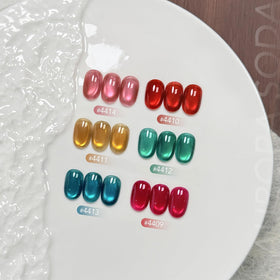 GAOY cat eye gel polish curing under UV LED lamp