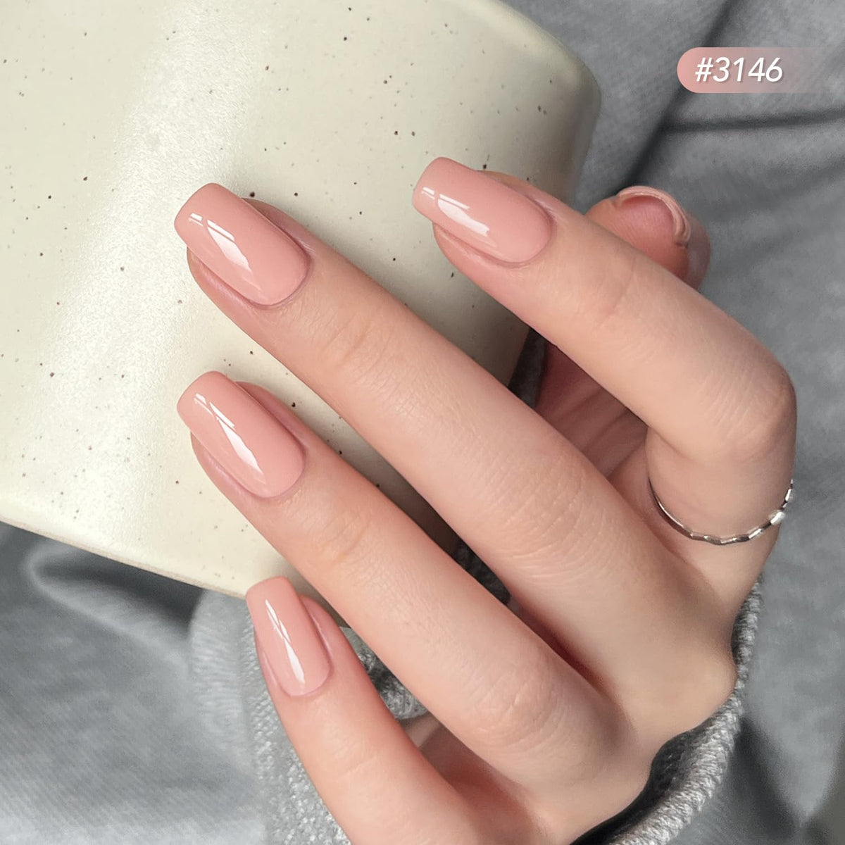 GAOY gel polish set displayed with matte and glossy finishes