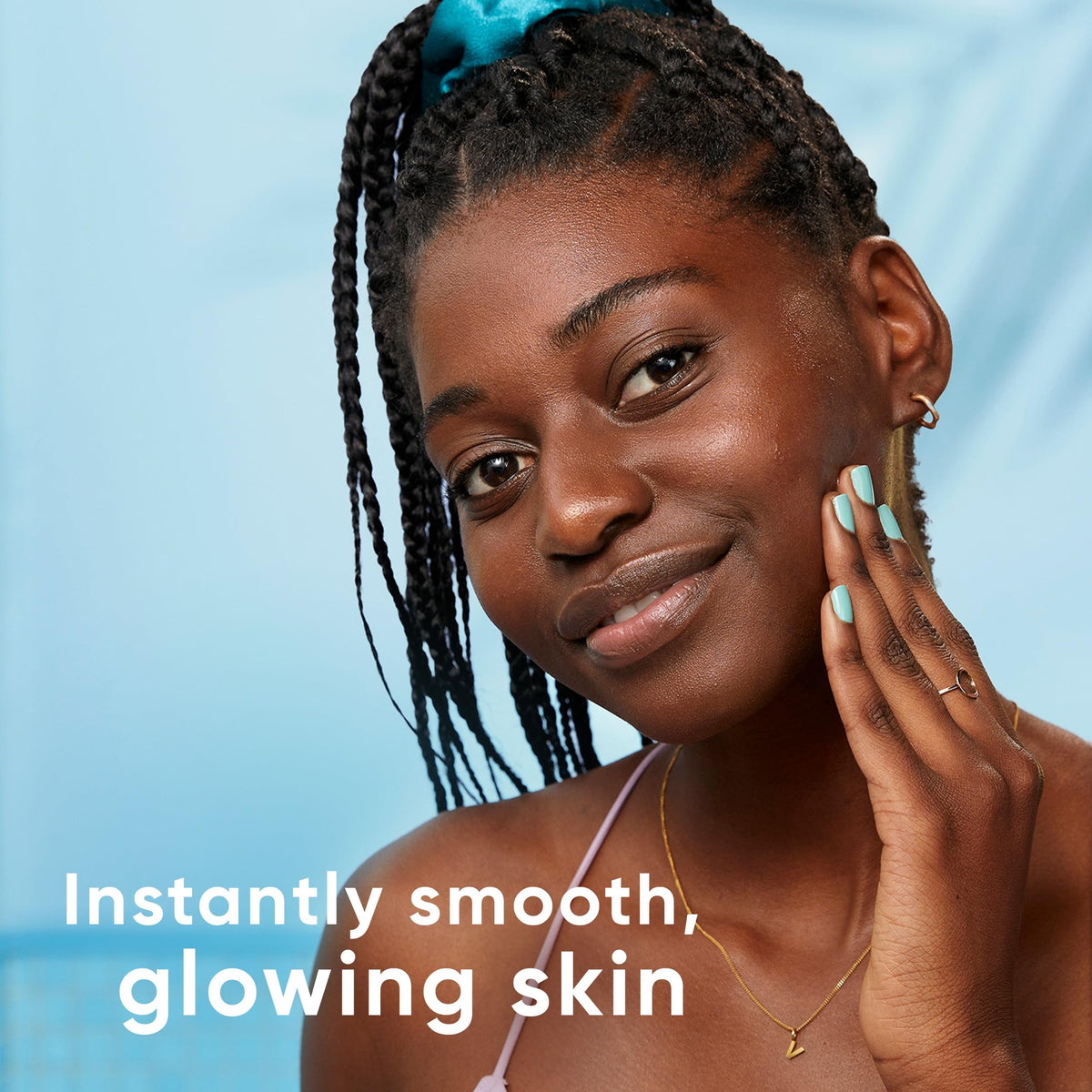 Gillette Venus dermaplaning razor with Skin Defense Guard