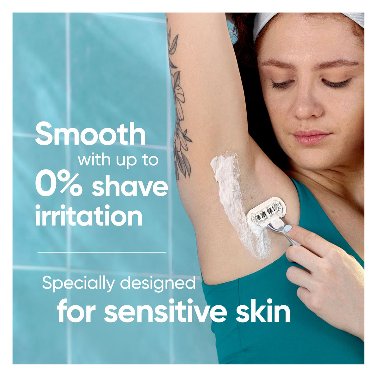 Gillette Venus Extra Smooth razor cartridge with lubrication strip
