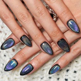 GLAMERMAID Black Cat Eyes Press on Nails close-up