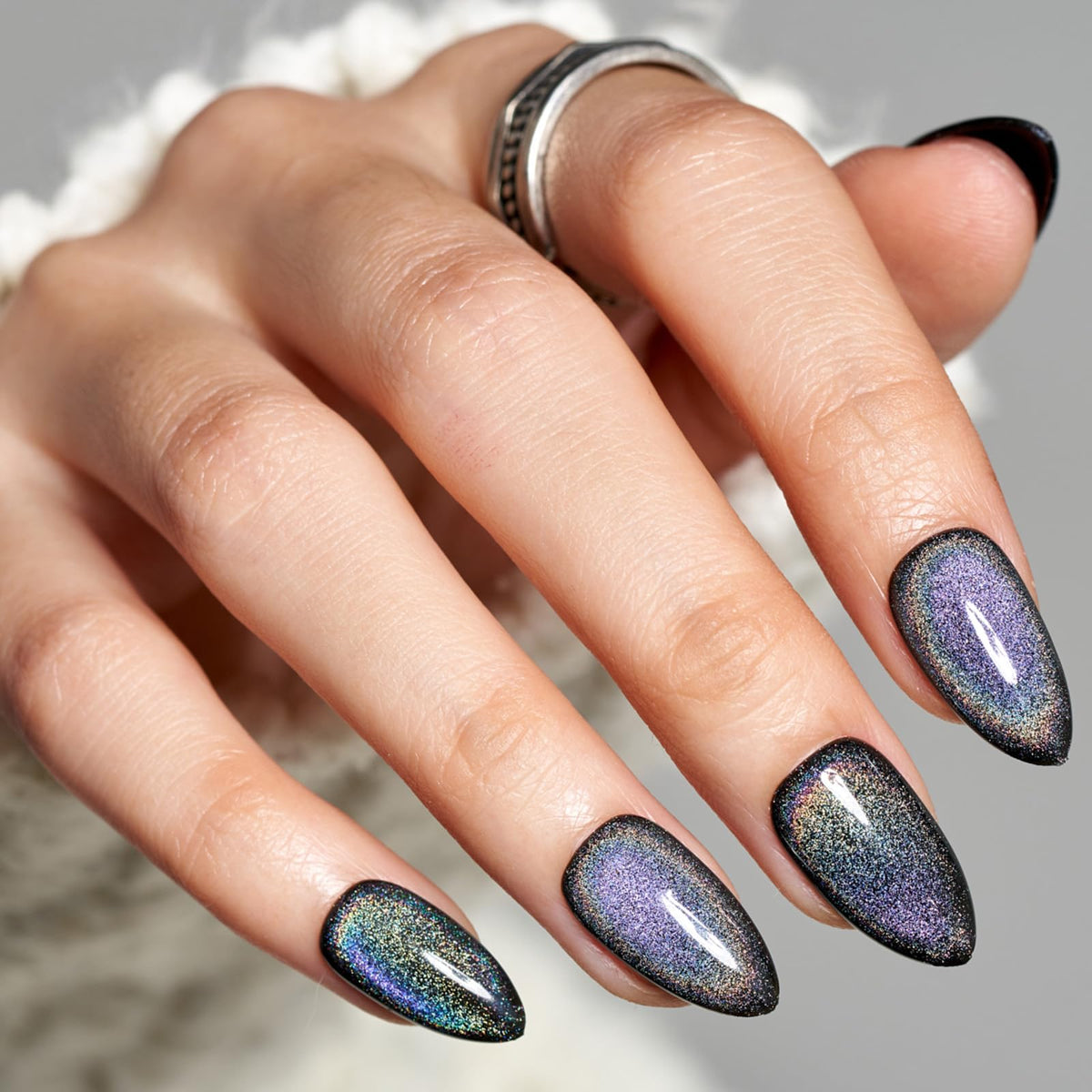 GLAMERMAID Black Cat Eyes Press on Nails front view