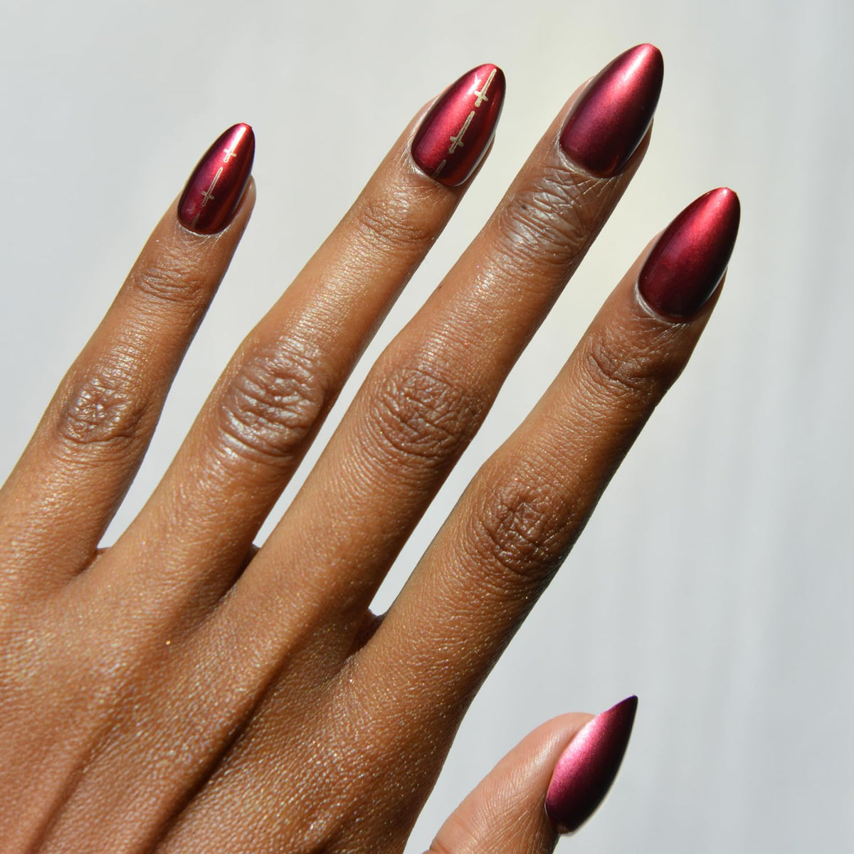 Glamnetic Gryffindor Press On Nails 30pc set front view