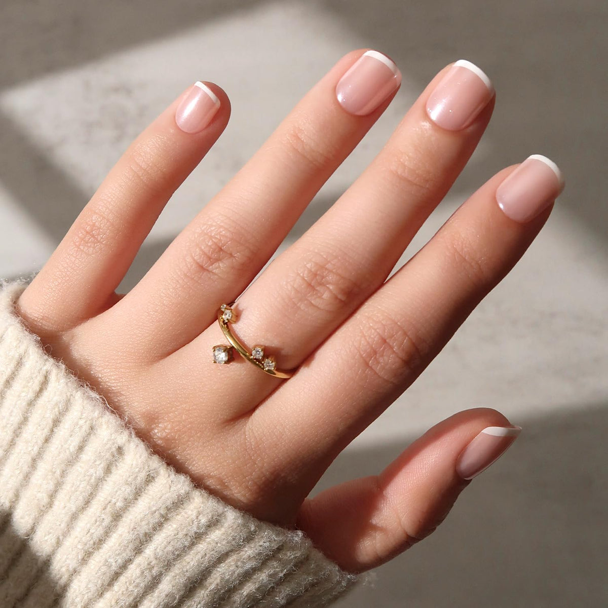 Glamnetic Press On Nails 30-piece kit front view