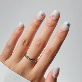 Glamnetic Press On Nails extra short glossy set front view