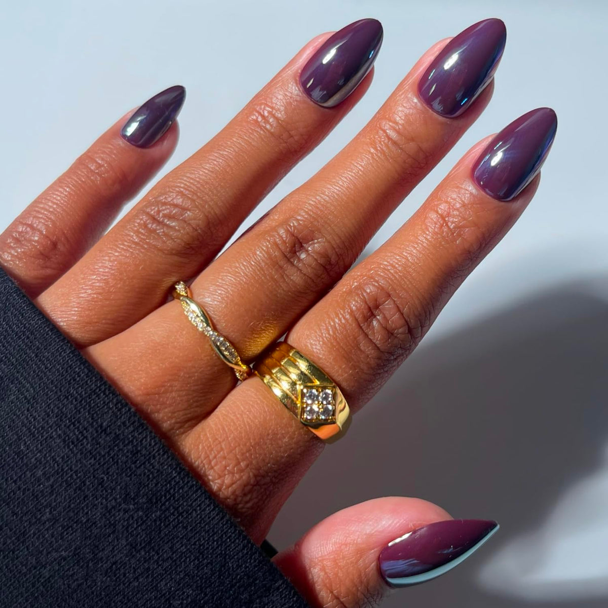 Glamnetic Press On Nails Short Almond Chrome kit front view