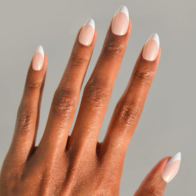 Glamnetic Press On Nails Short Almond Gold Glazed kit front view