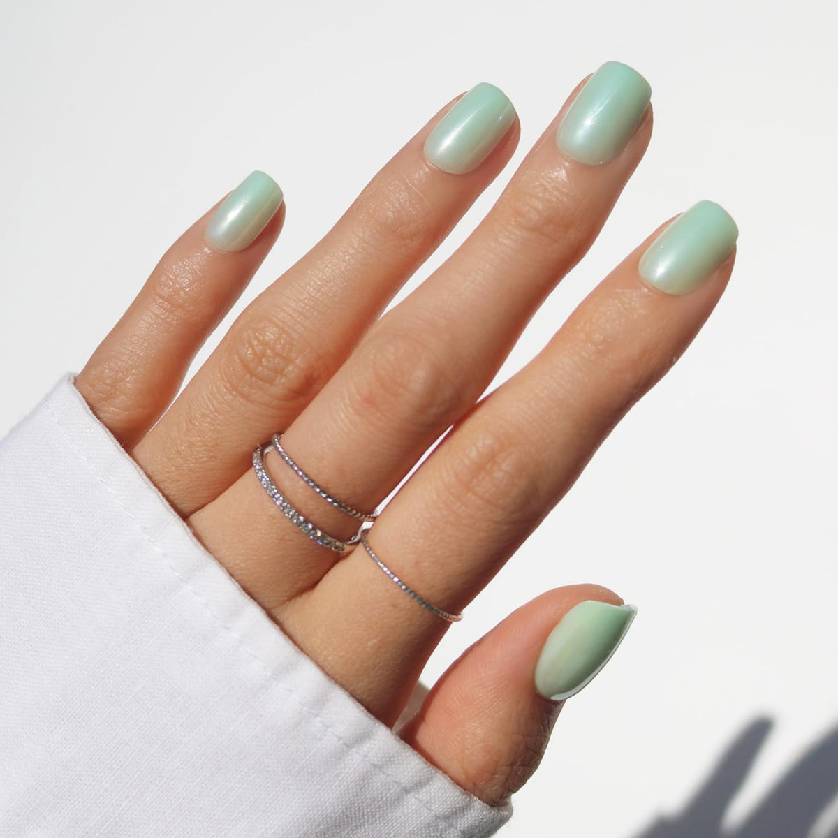 Glamnetic Press On Nails Short Squoval mint green glossy finish front view