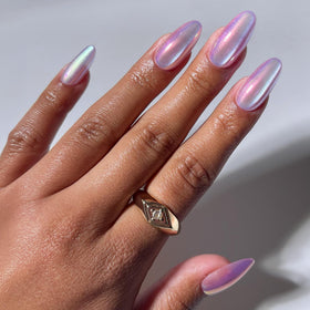 Glamnetic Press On Nails velvet medium oval front view