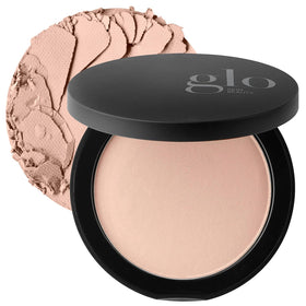 Glo Skin Beauty Pressed Base Powder Foundation Beige Light front view